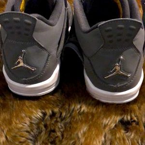 Gray Jordan’s excellent condition